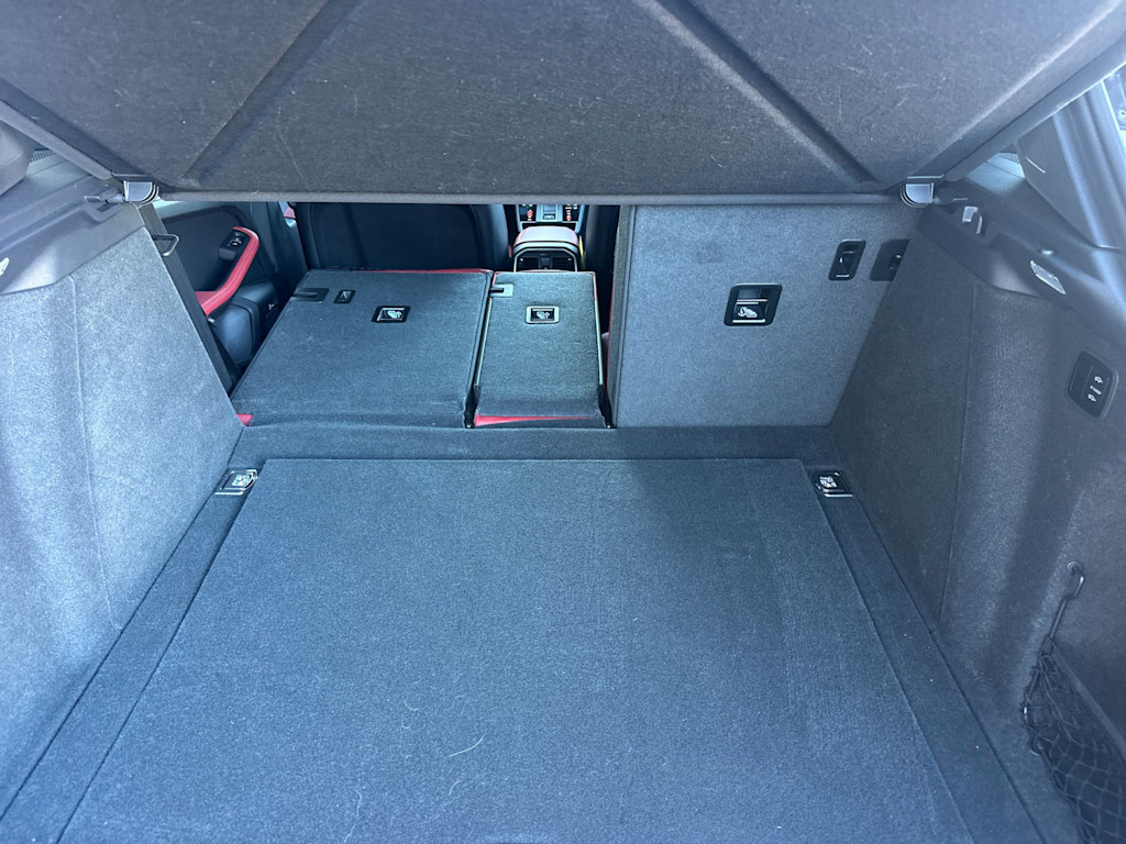 Thumbnail: 2025 Porsche Macan - 18