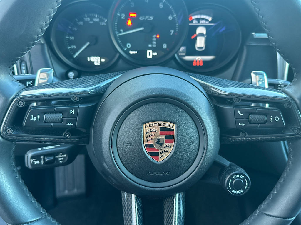 Thumbnail: 2025 Porsche Macan - 14