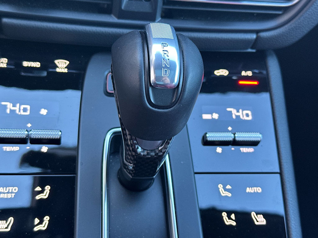 Thumbnail: 2025 Porsche Macan - 28