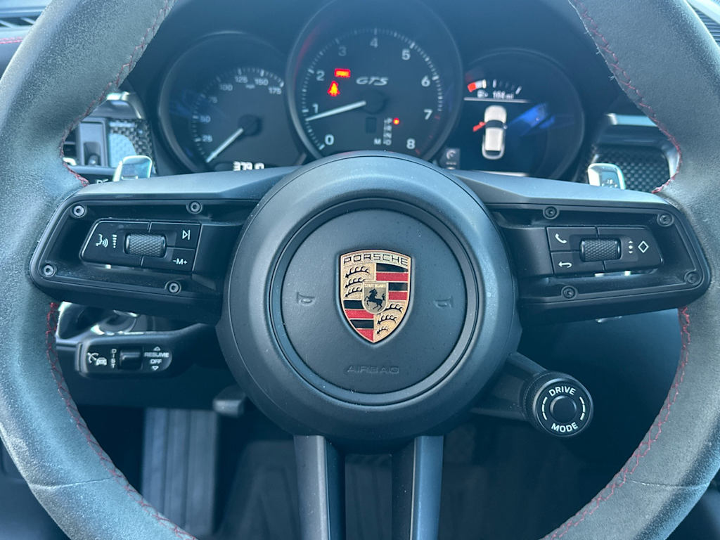 Thumbnail: 2023 Porsche Macan - 28