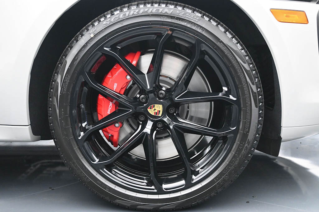 Thumbnail: 2026 Porsche Macan - 6