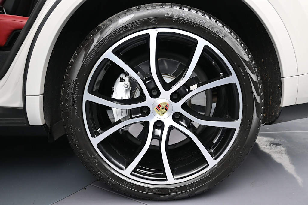 Thumbnail: 2021 Porsche Cayenne - 7