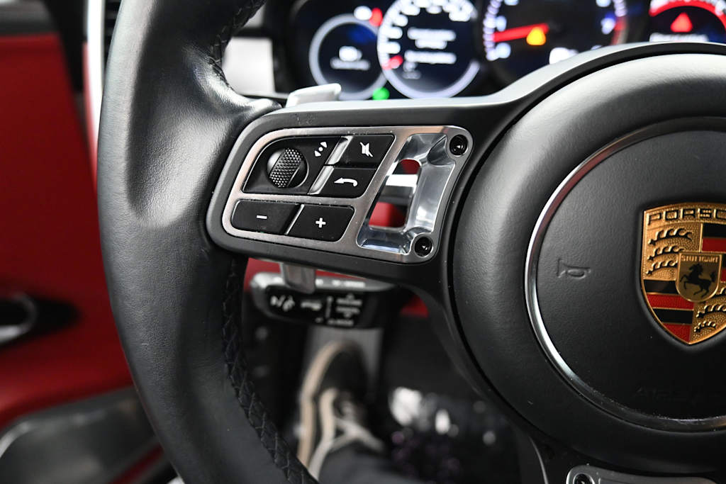 Thumbnail: 2021 Porsche Cayenne - 21