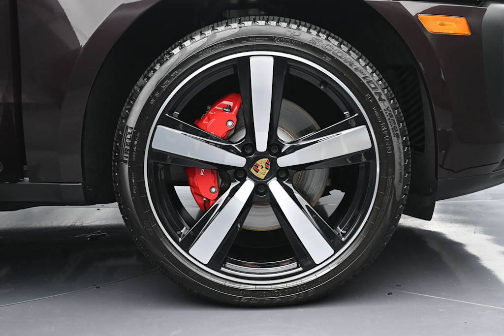 Thumbnail: 2026 Porsche Macan - 6