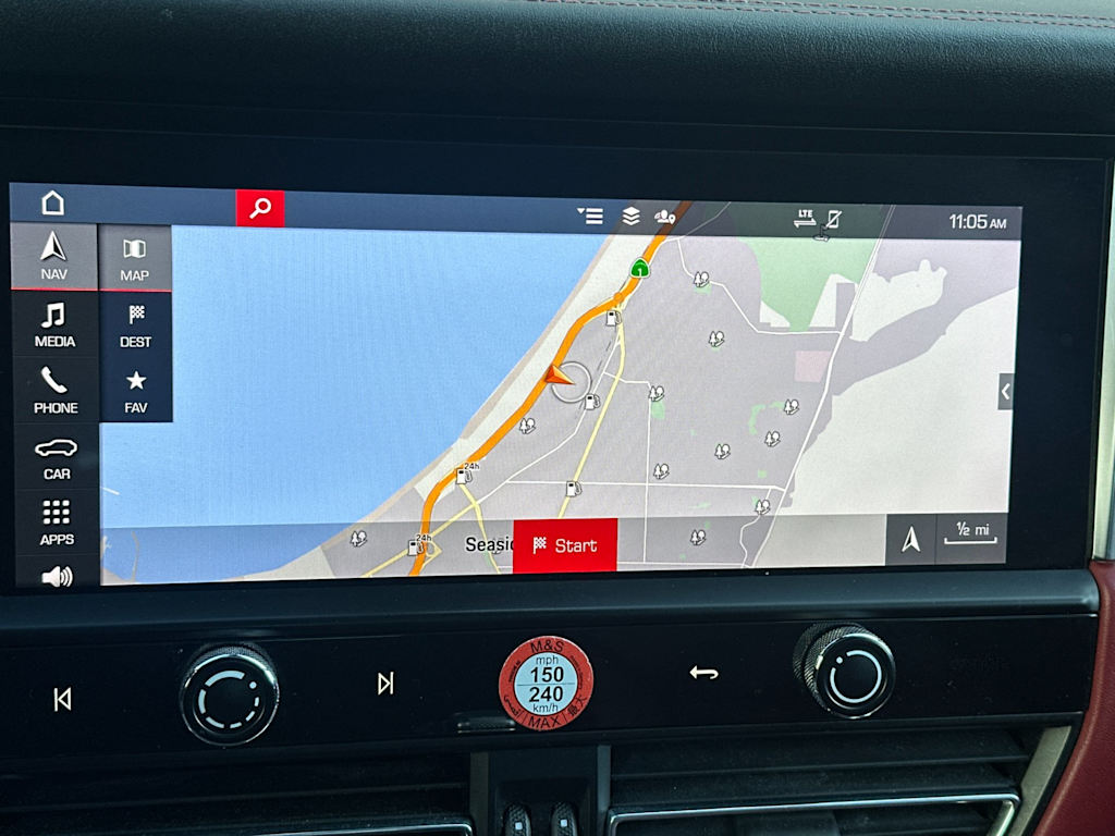 Thumbnail: 2022 Porsche Macan - 24