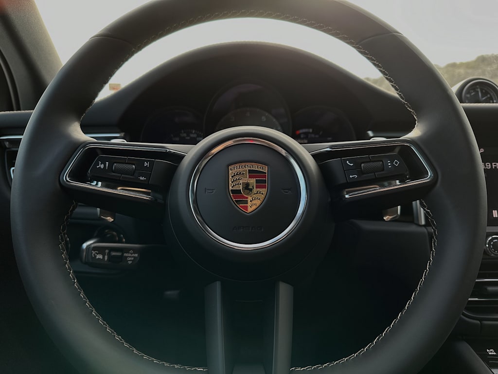 Thumbnail: 2024 Porsche Macan - 29