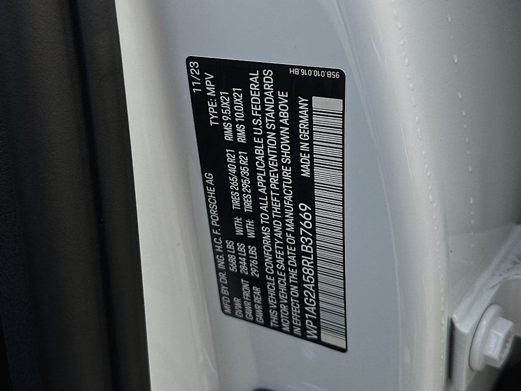 Thumbnail: 2024 Porsche Macan - 18