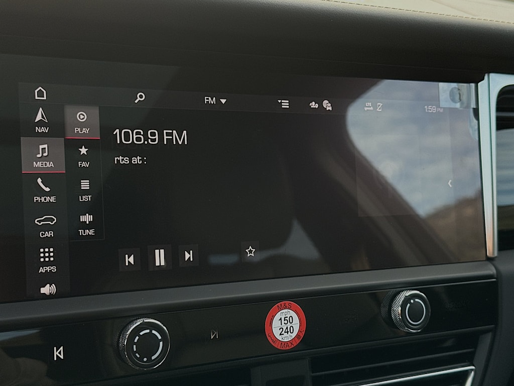 Thumbnail: 2024 Porsche Macan - 15