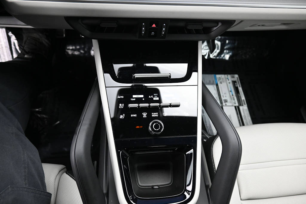 Thumbnail: 2026 Porsche Cayenne - 13
