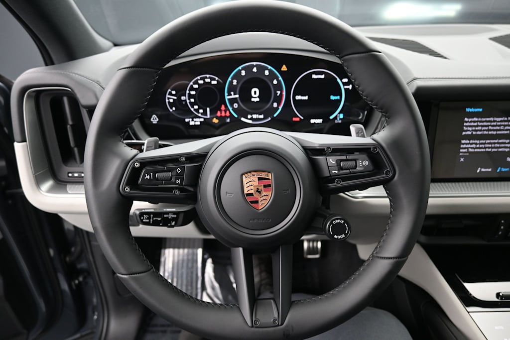 Thumbnail: 2026 Porsche Cayenne - 10