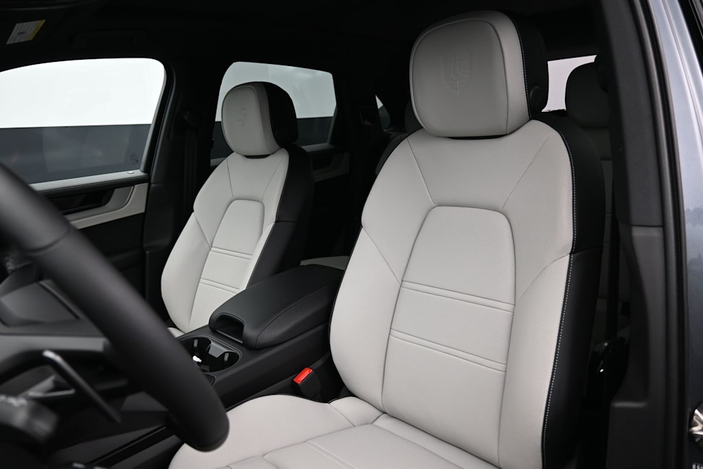 Thumbnail: 2026 Porsche Cayenne - 8
