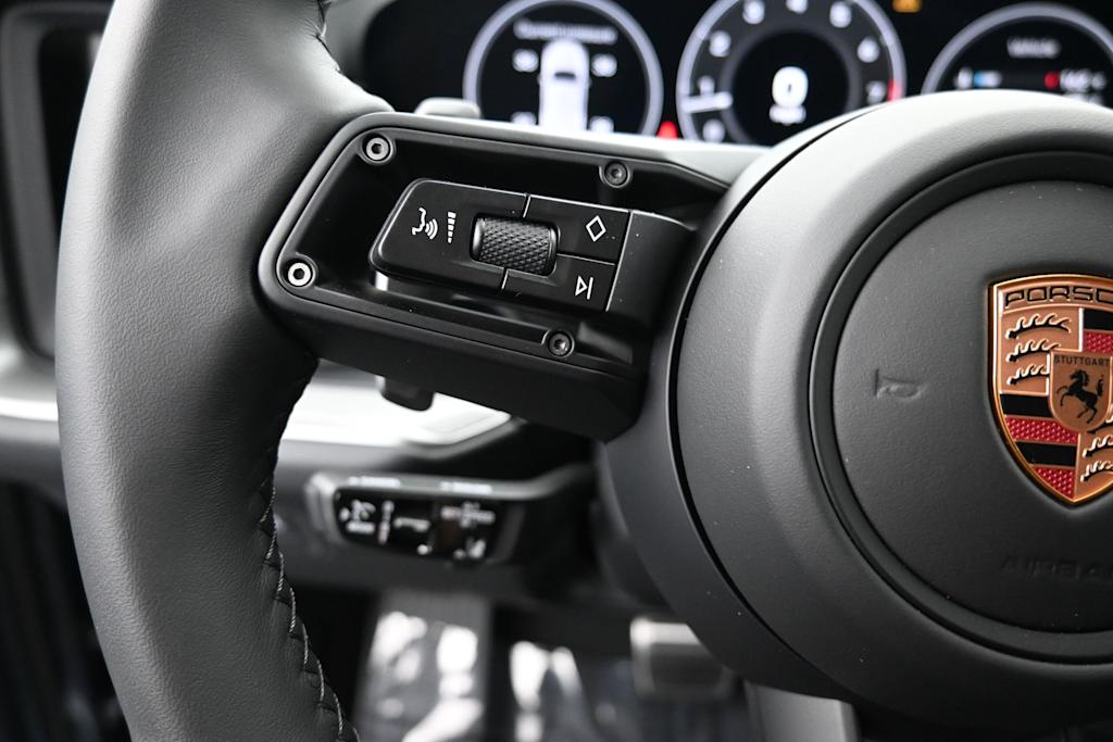 Thumbnail: 2026 Porsche Cayenne - 19