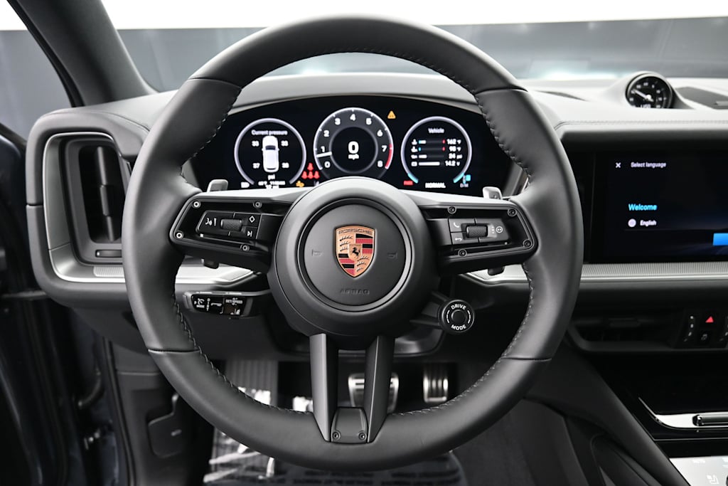 Thumbnail: 2026 Porsche Cayenne - 10