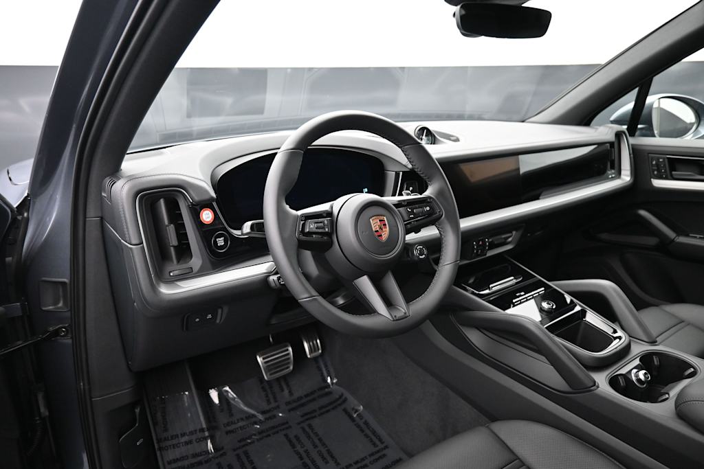 Thumbnail: 2026 Porsche Cayenne - 2