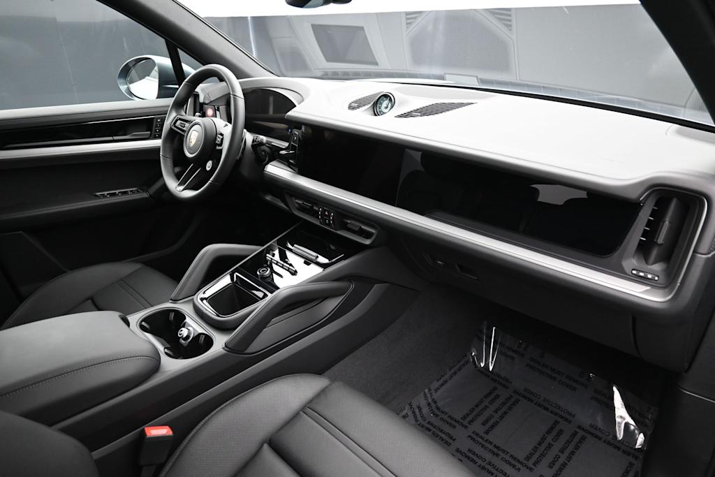 Thumbnail: 2026 Porsche Cayenne - 11