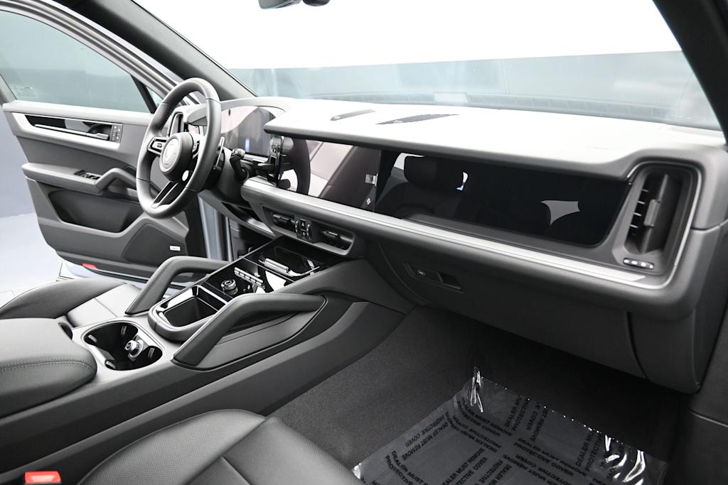 Thumbnail: 2026 Porsche Cayenne - 12