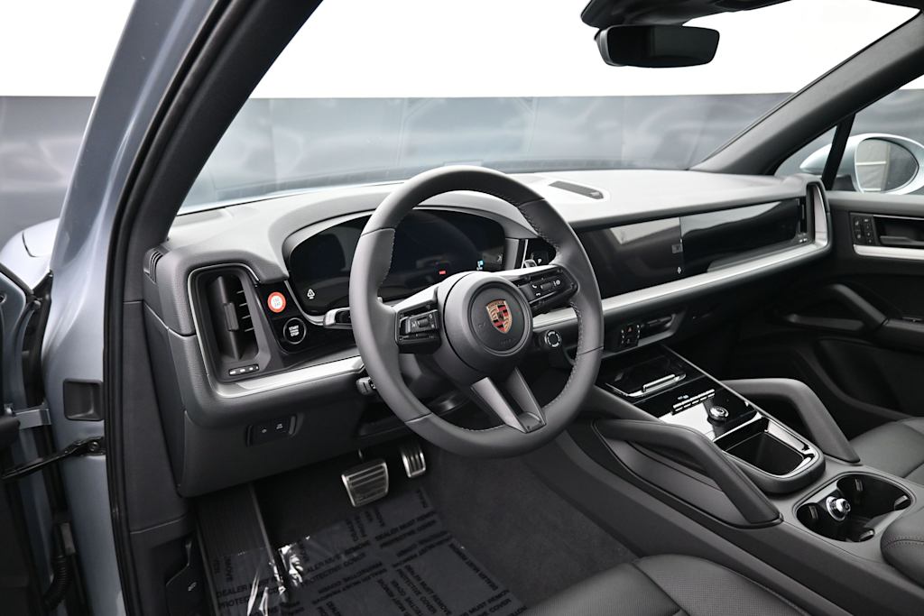 Thumbnail: 2026 Porsche Cayenne - 2