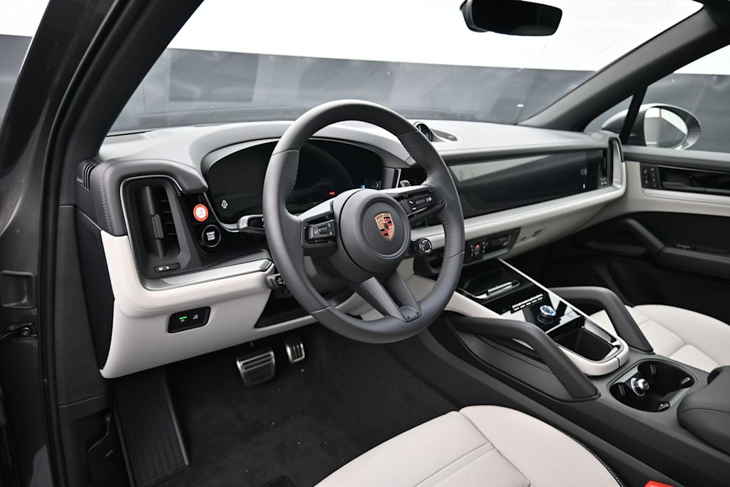 Thumbnail: 2026 Porsche Cayenne - 2