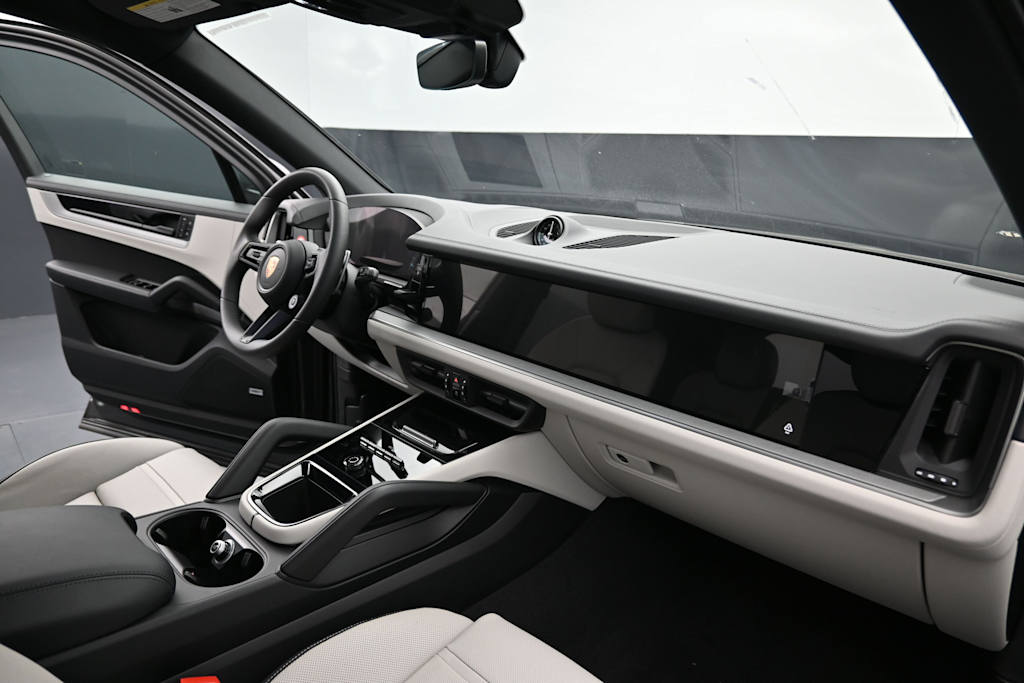 Thumbnail: 2026 Porsche Cayenne - 12