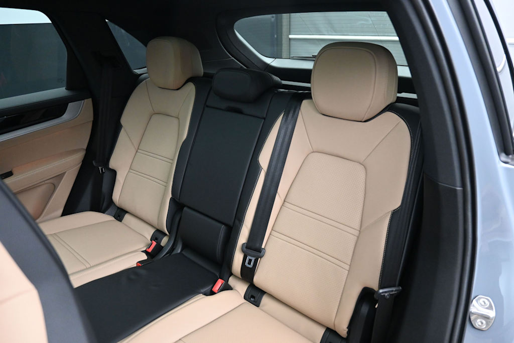 Thumbnail: 2026 Porsche Cayenne - 9