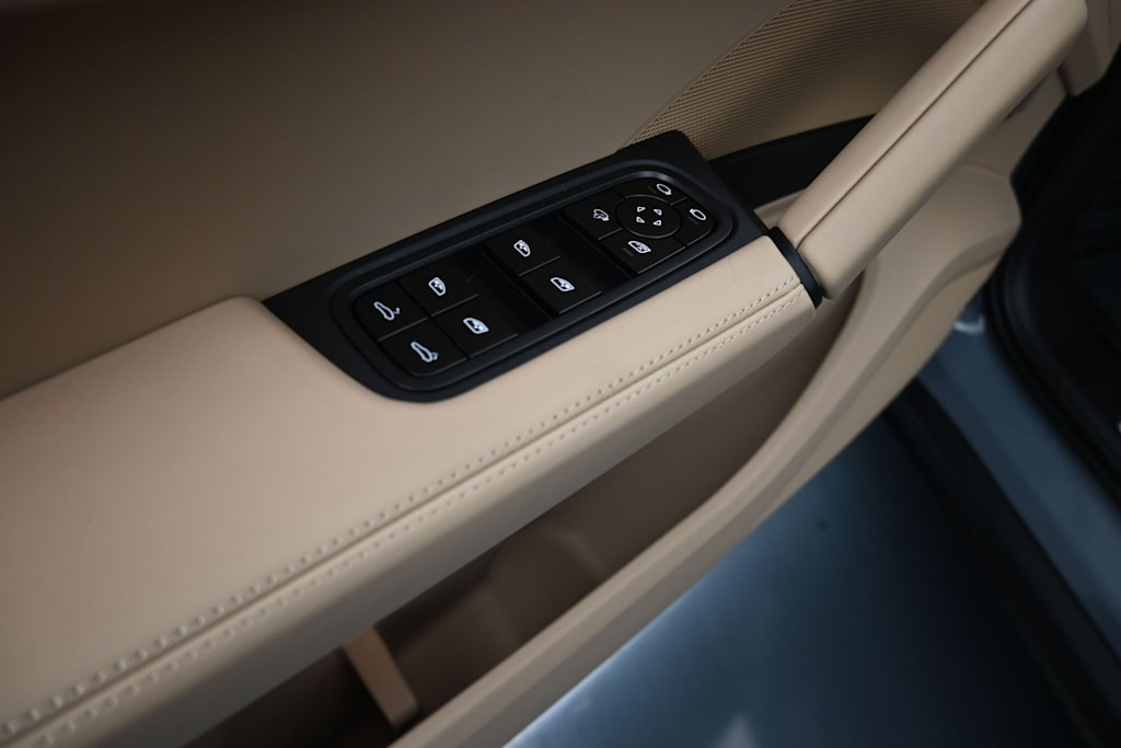 Thumbnail: 2026 Porsche Cayenne - 17