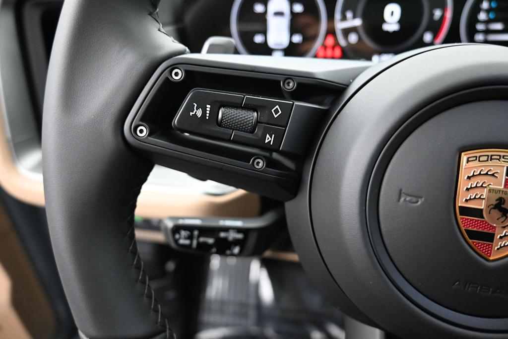 Thumbnail: 2026 Porsche Cayenne - 19