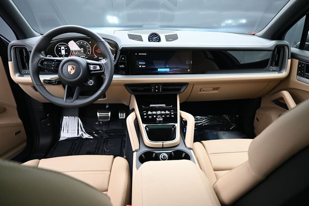 Thumbnail: 2026 Porsche Cayenne - 7