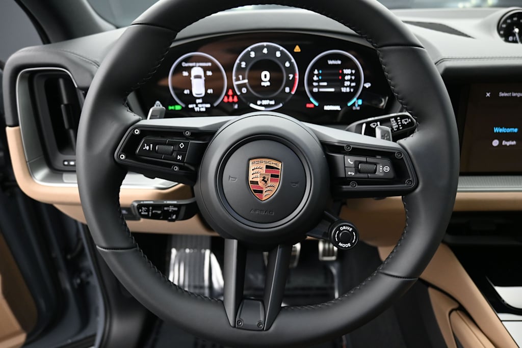 Thumbnail: 2026 Porsche Cayenne - 10