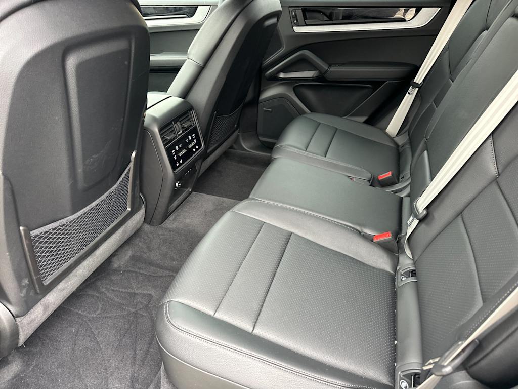 Thumbnail: 2025 Porsche Cayenne - 12