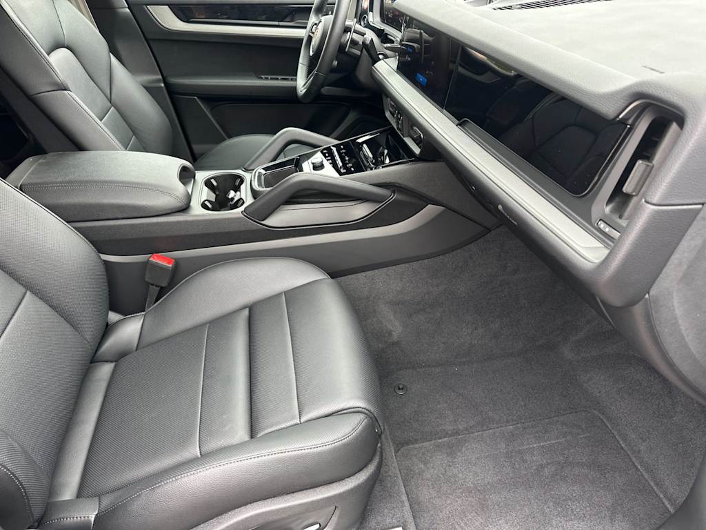 Thumbnail: 2025 Porsche Cayenne - 22