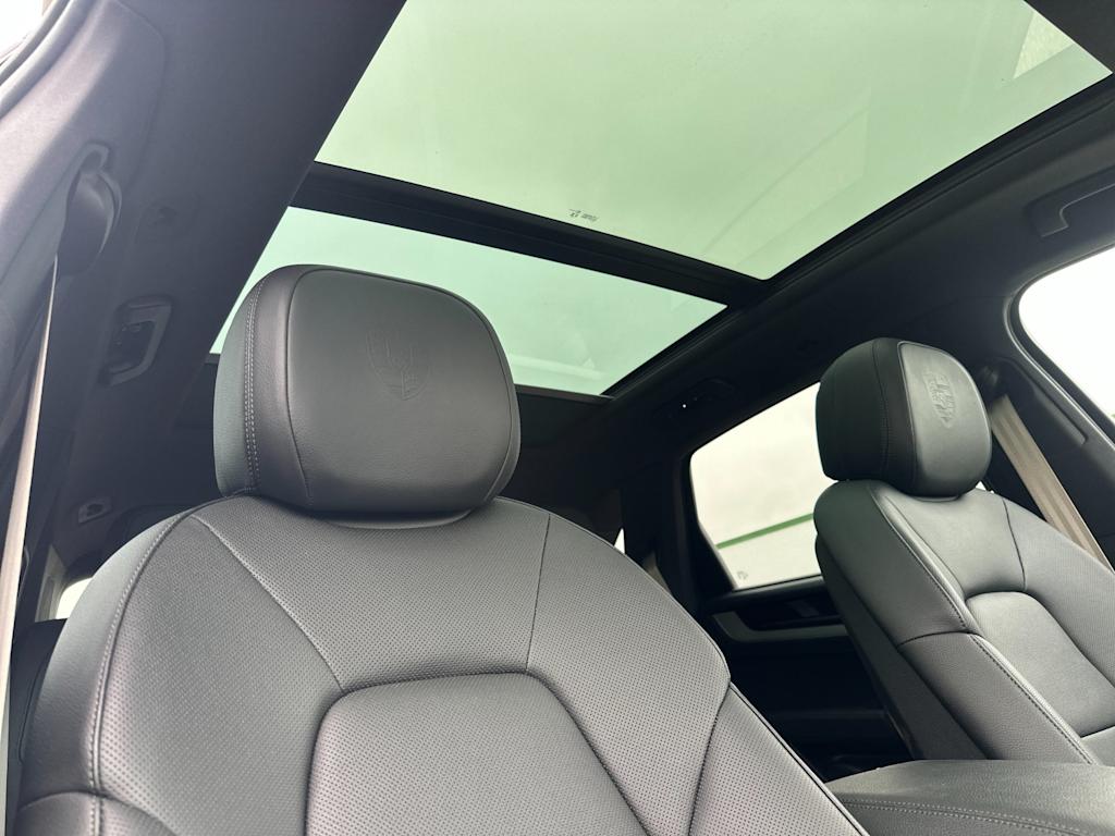 Thumbnail: 2025 Porsche Cayenne - 23