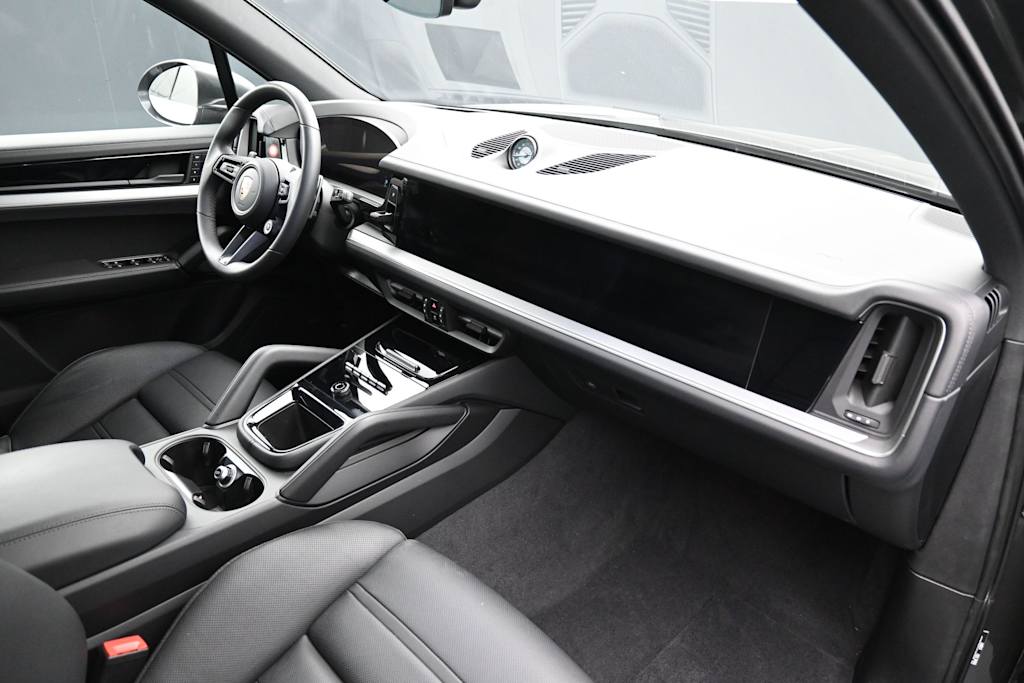 Thumbnail: 2026 Porsche Cayenne - 11