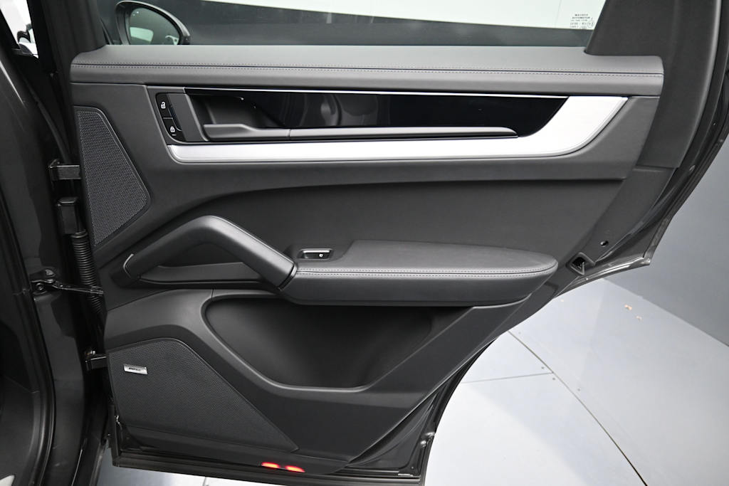 Thumbnail: 2026 Porsche Cayenne - 23