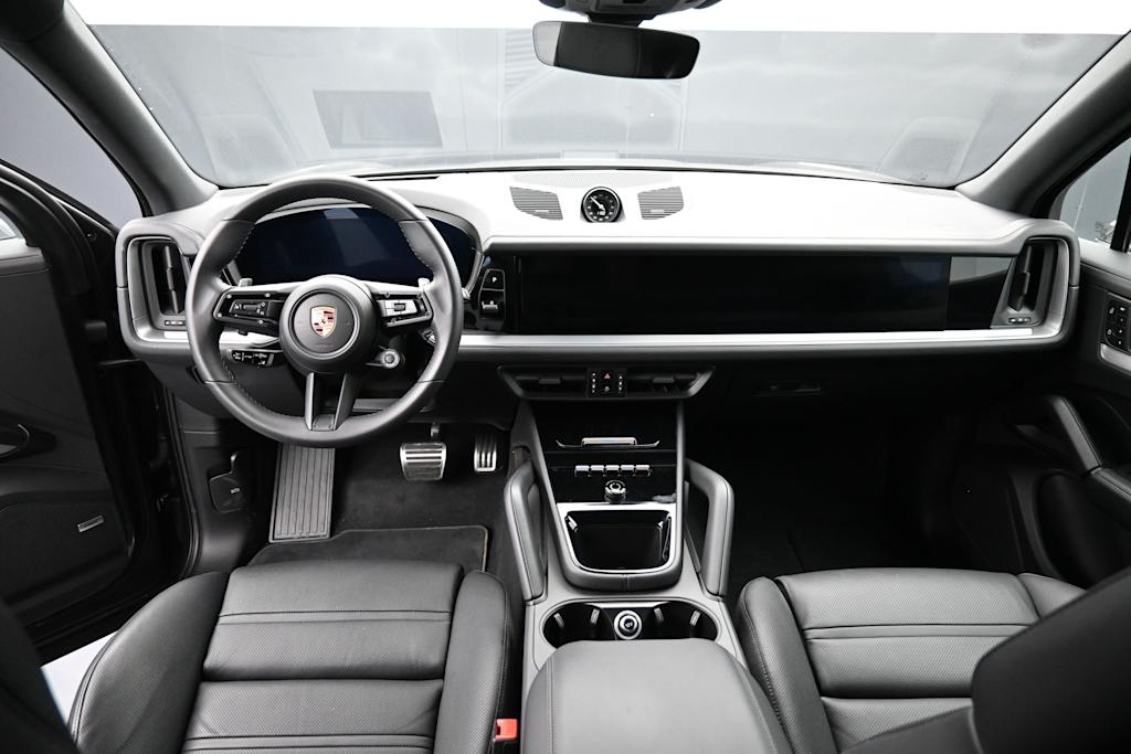 Thumbnail: 2026 Porsche Cayenne - 7