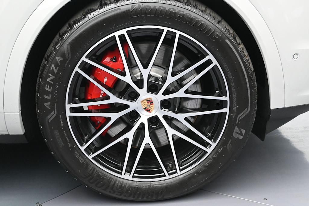 Thumbnail: 2026 Porsche Cayenne - 7