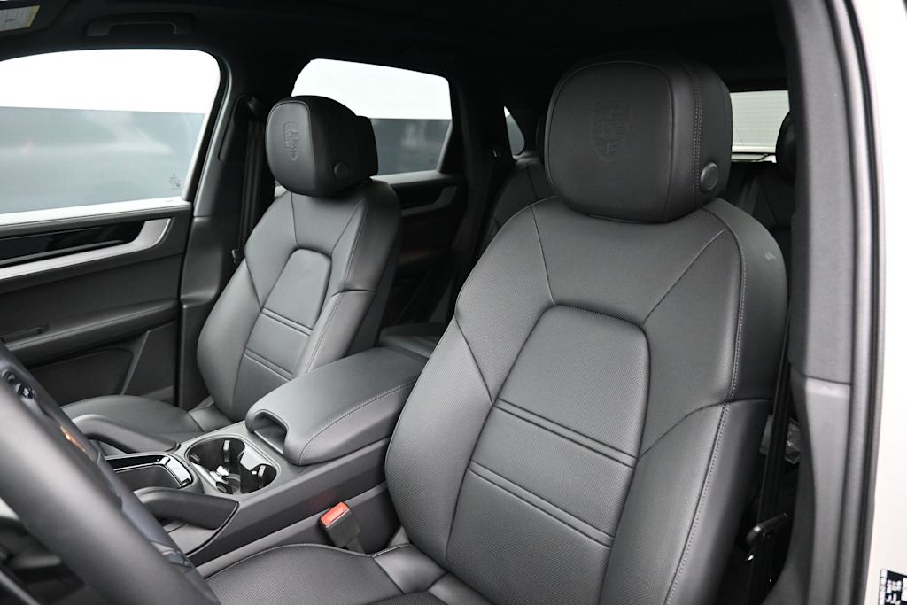 Thumbnail: 2026 Porsche Cayenne - 9