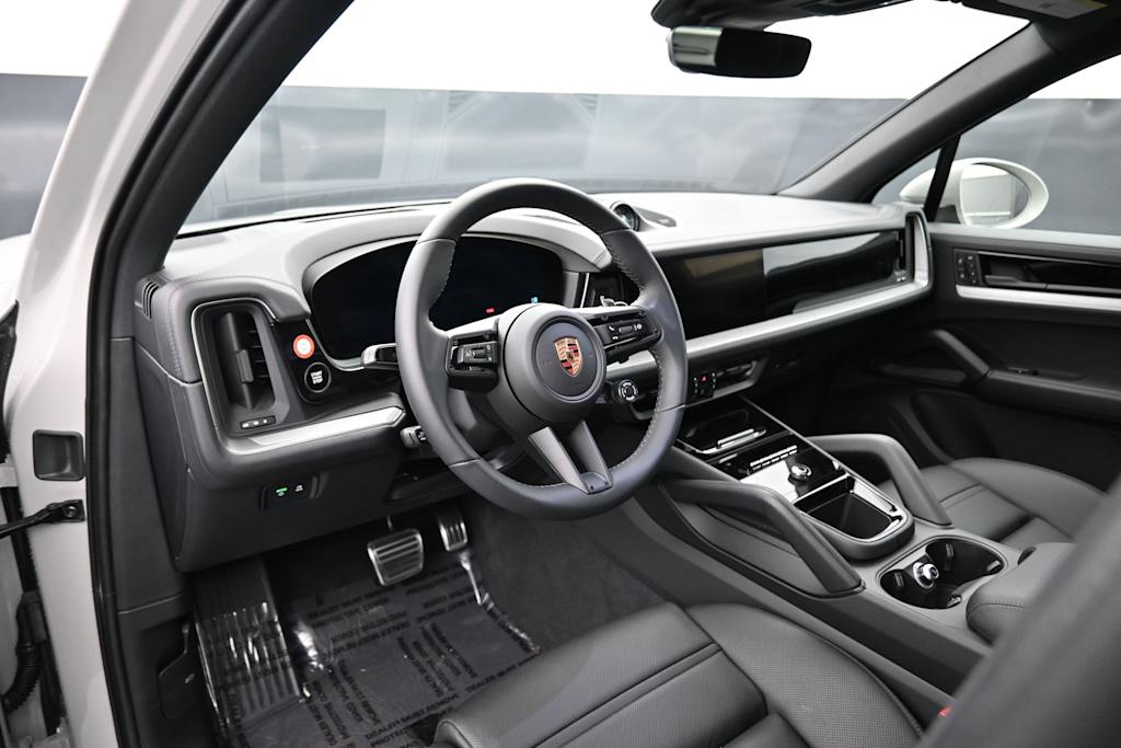 Thumbnail: 2026 Porsche Cayenne - 2