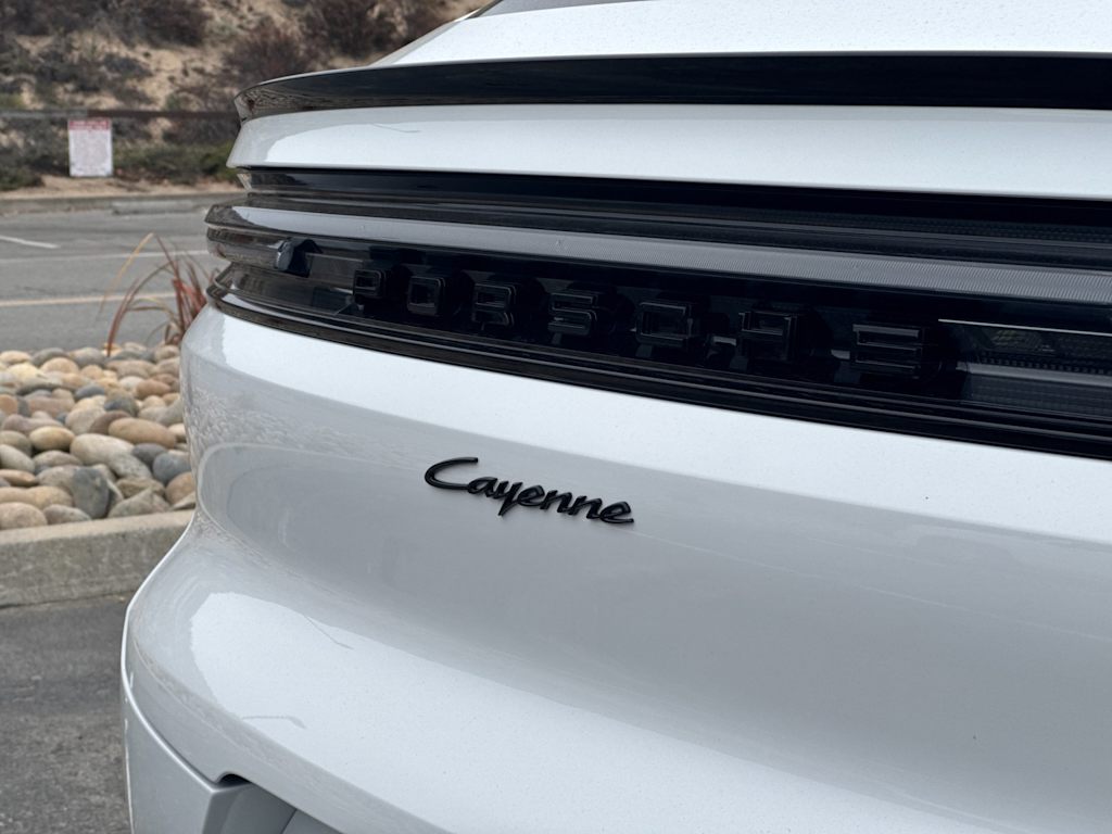 Thumbnail: 2026 Porsche Cayenne - 7