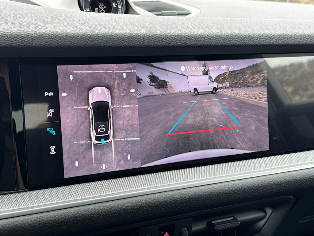 Thumbnail: 2026 Porsche Cayenne - 25