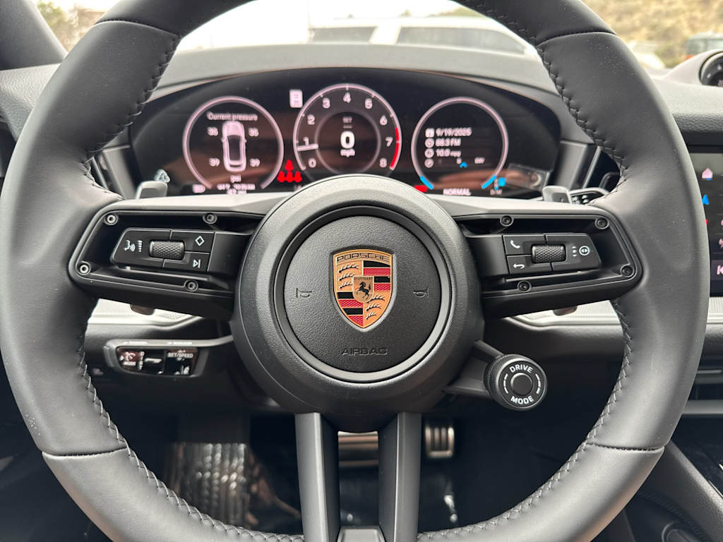 Thumbnail: 2026 Porsche Cayenne - 29