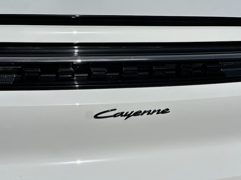 Thumbnail: 2026 Porsche Cayenne - 7