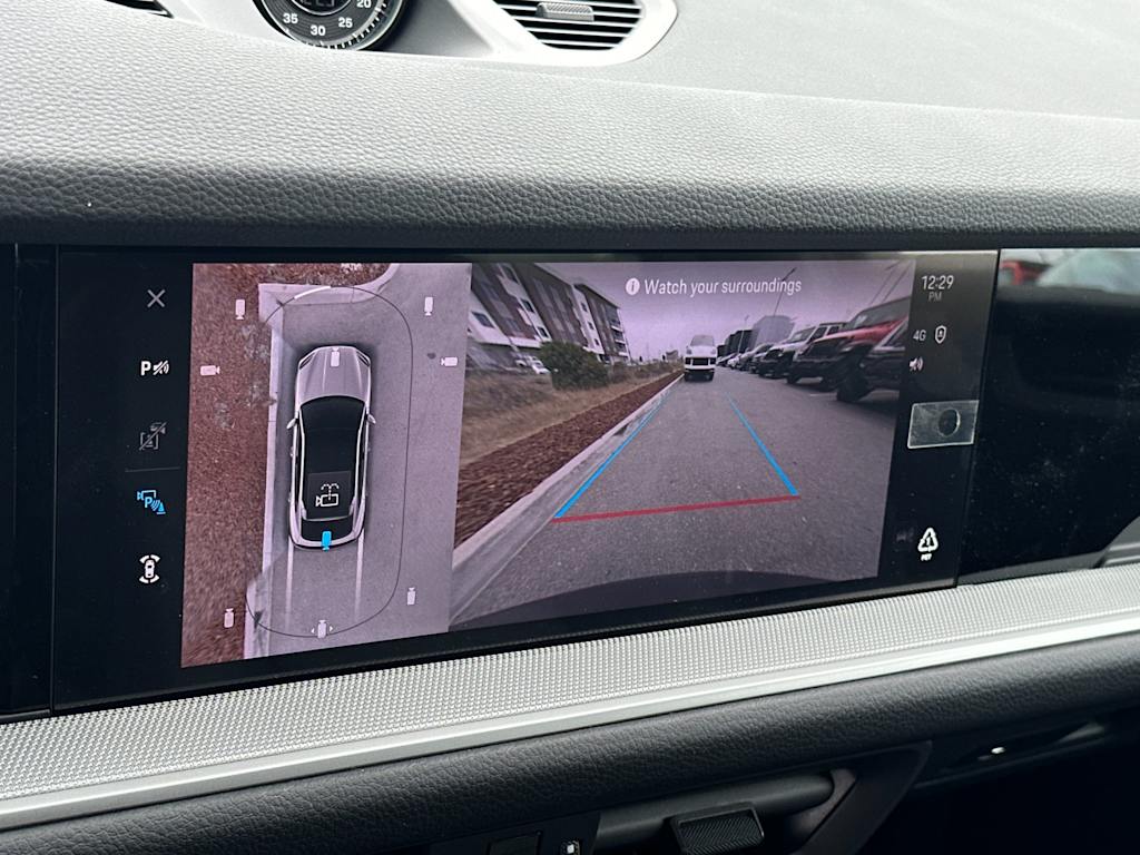 Thumbnail: 2025 Porsche Cayenne - 25