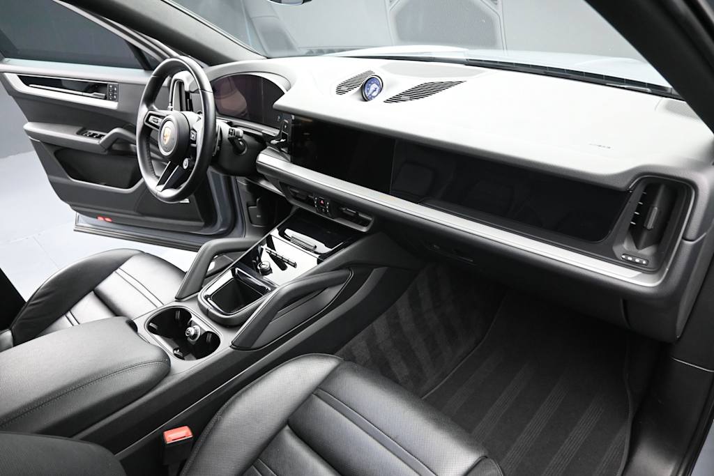 Thumbnail: 2024 Porsche Cayenne - 13
