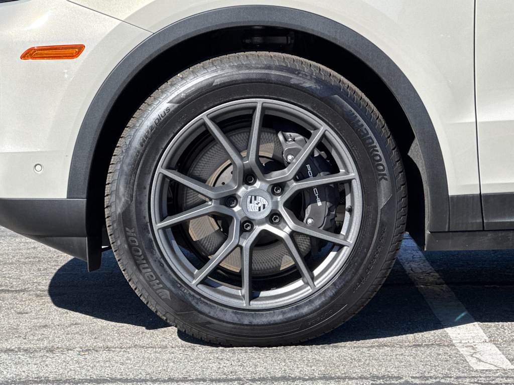 Thumbnail: 2025 Porsche Cayenne - 8