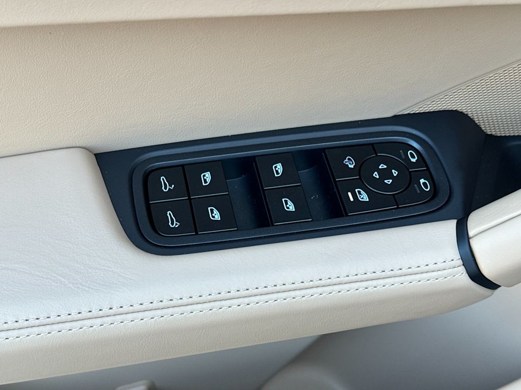 Thumbnail: 2025 Porsche Cayenne - 23