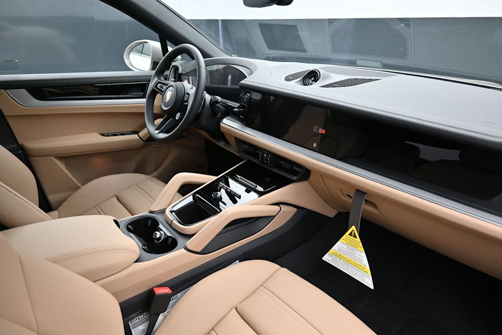 Thumbnail: 2025 Porsche Cayenne - 11