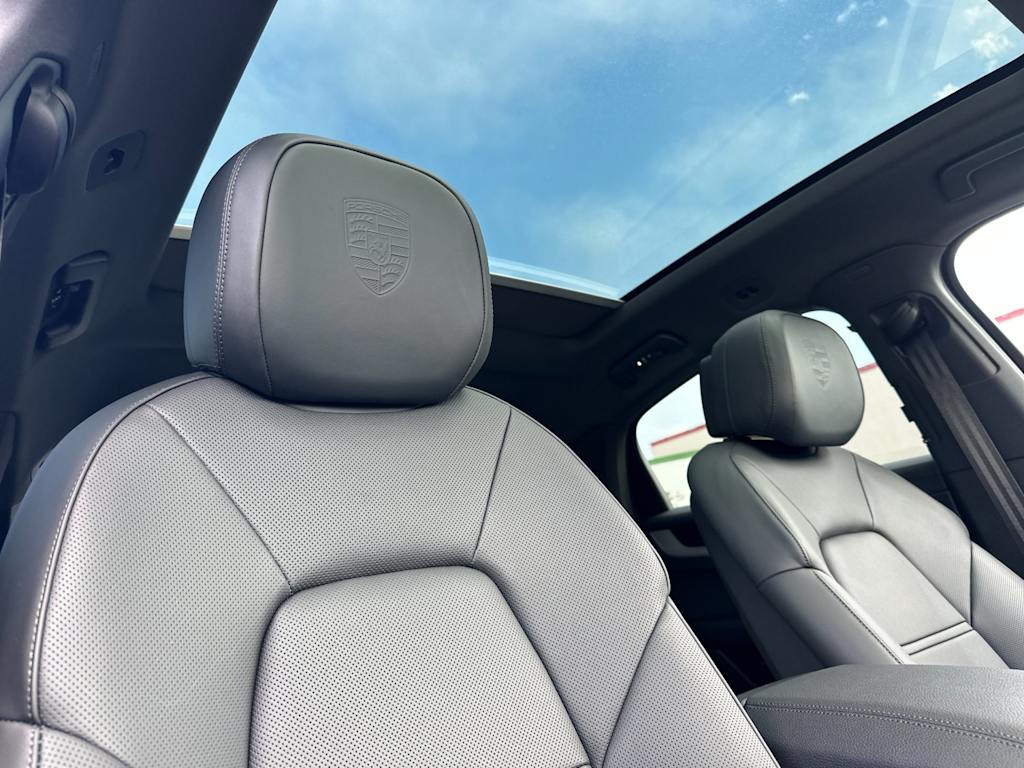 Thumbnail: 2026 Porsche Cayenne - 23