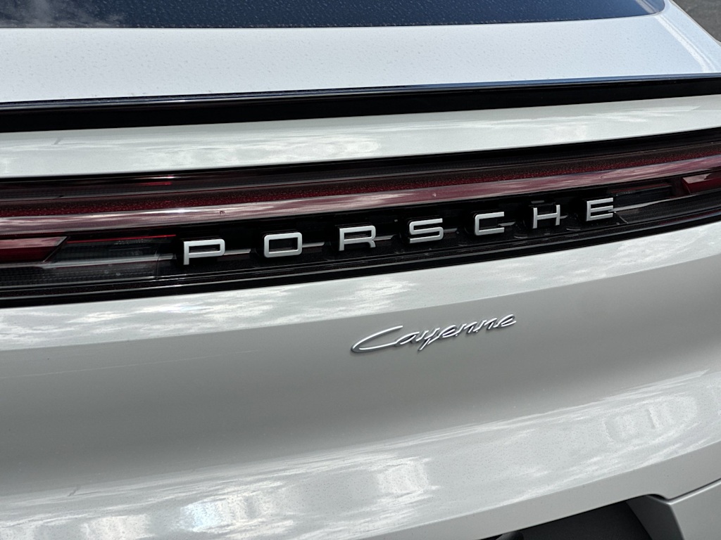 Thumbnail: 2026 Porsche Cayenne - 7