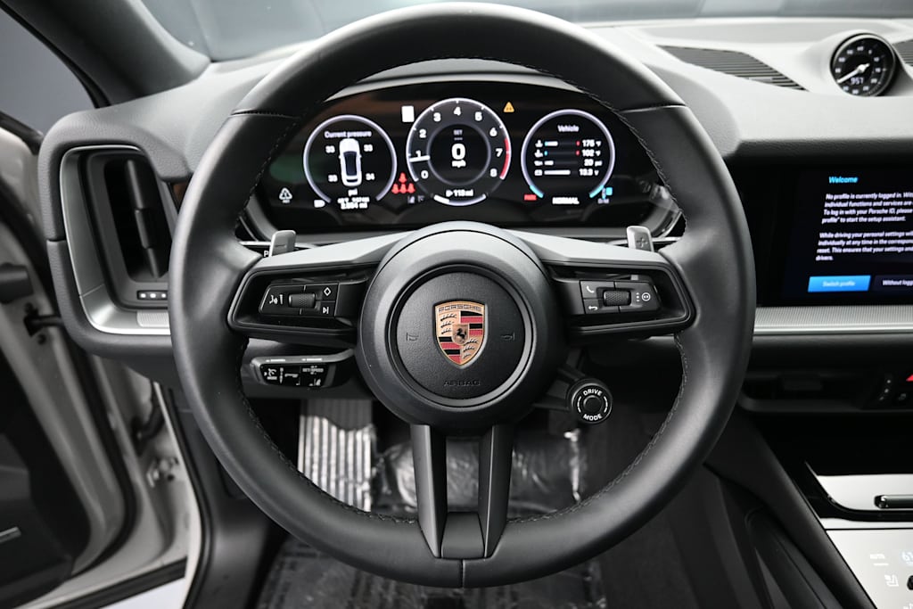 Thumbnail: 2026 Porsche Cayenne - 10