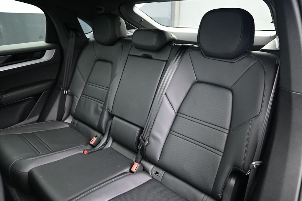 Thumbnail: 2026 Porsche Cayenne - 9